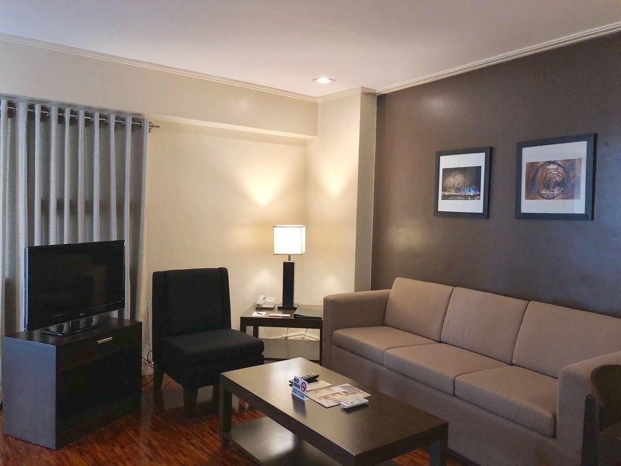 Copacabana Apartment Hotel Pasay Esterno foto