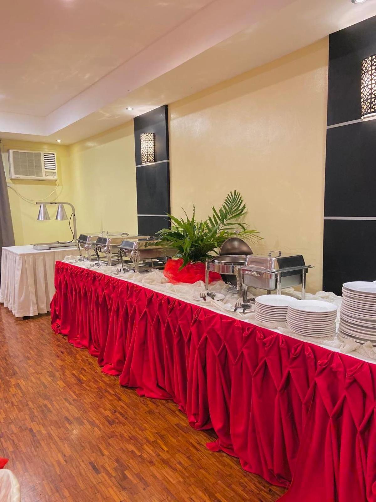 Copacabana Apartment Hotel Pasay Esterno foto