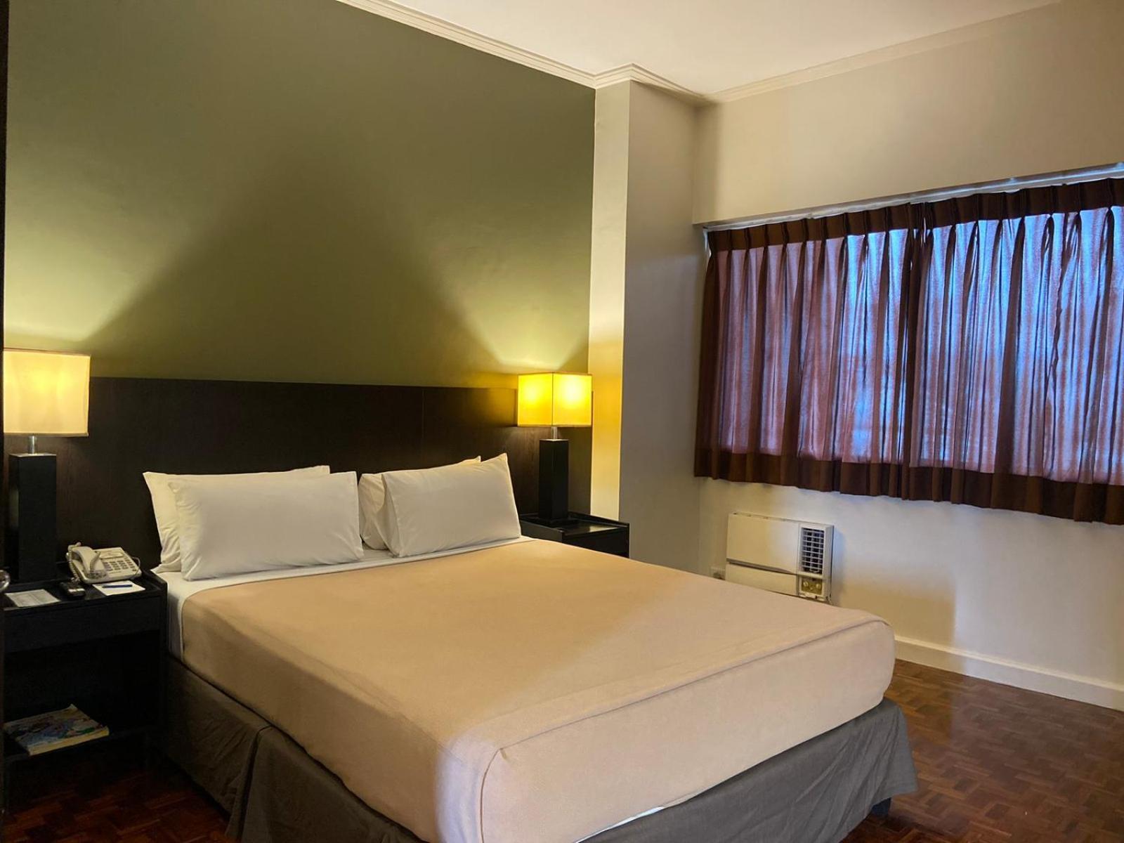 Copacabana Apartment Hotel Pasay Esterno foto