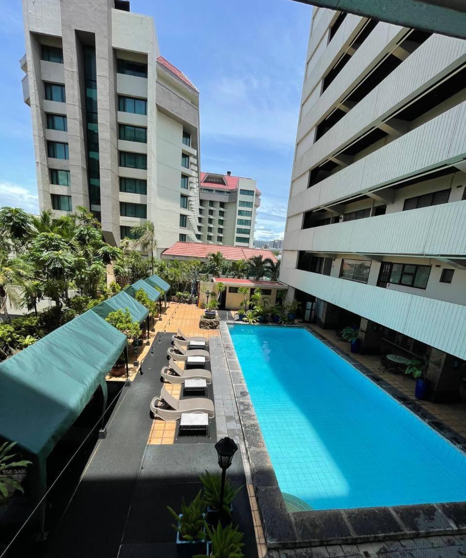 Copacabana Apartment Hotel Pasay Esterno foto