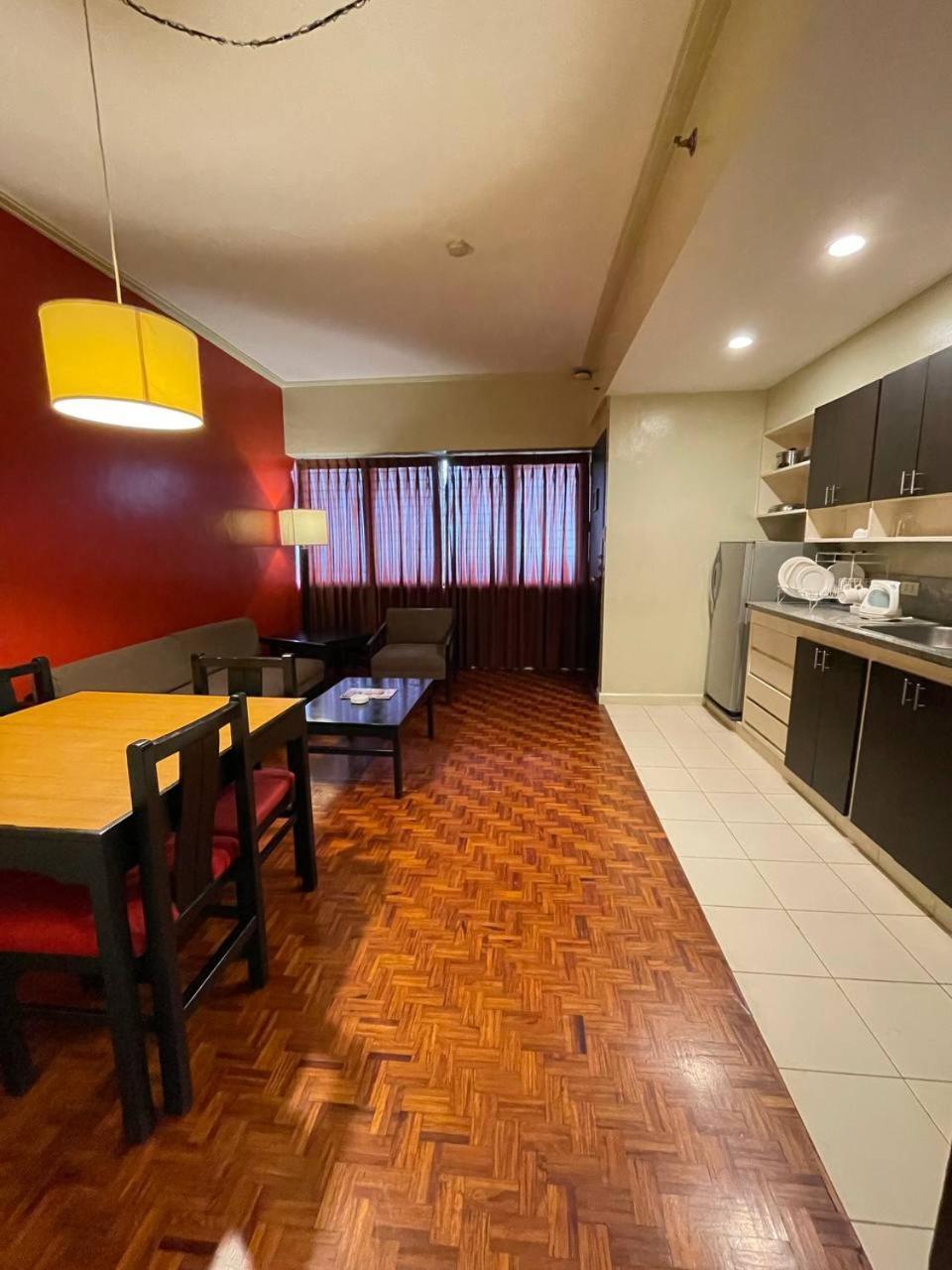 Copacabana Apartment Hotel Pasay Esterno foto