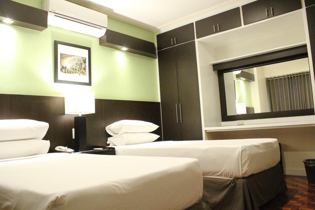 Copacabana Apartment Hotel Pasay Esterno foto