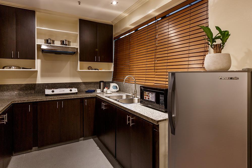 Copacabana Apartment Hotel Pasay Esterno foto