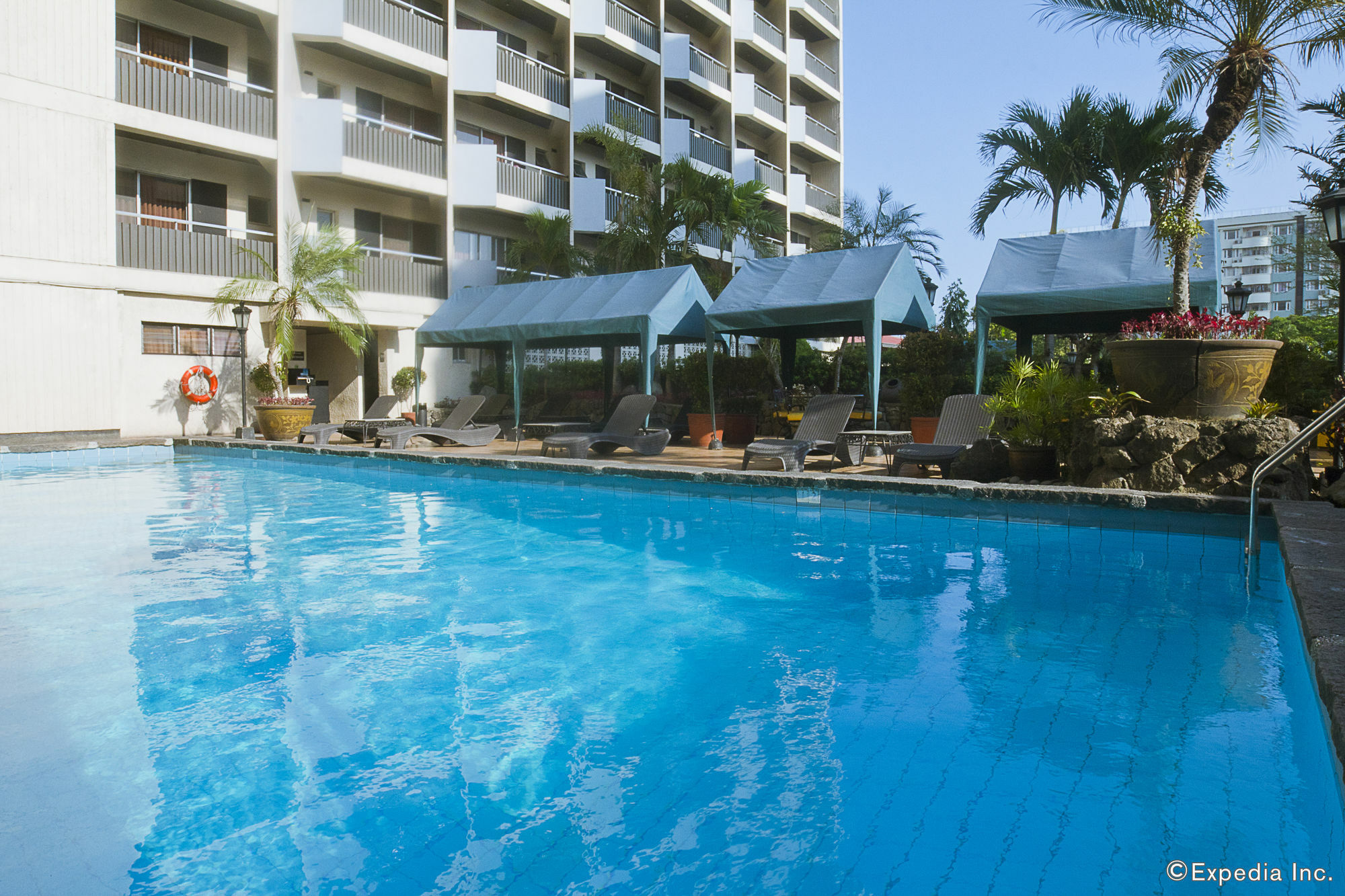 Copacabana Apartment Hotel Pasay Esterno foto