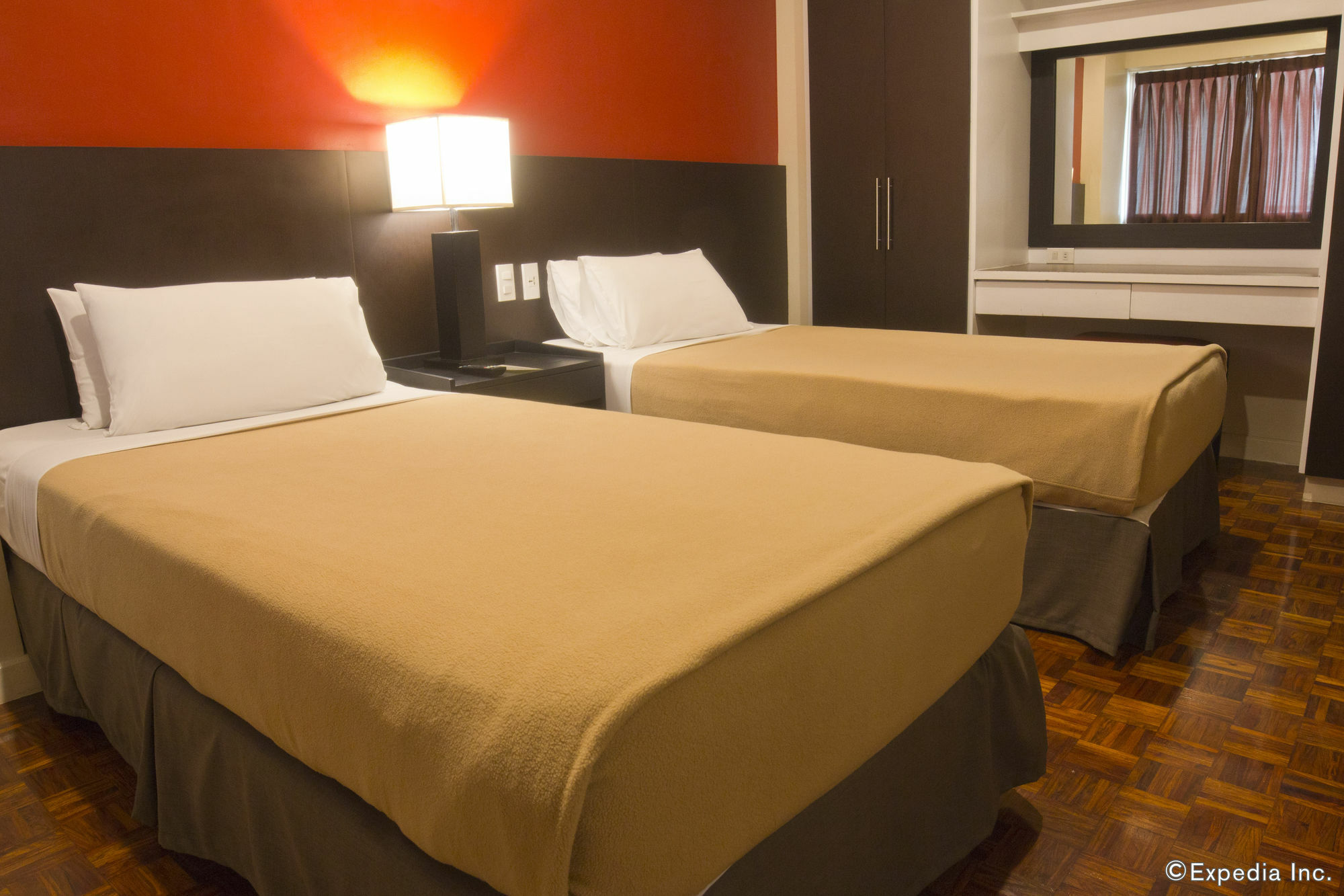 Copacabana Apartment Hotel Pasay Esterno foto